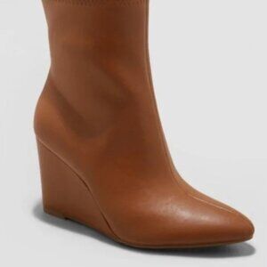 A New Day Brown Camel Wedge Boots Size 11 NWT